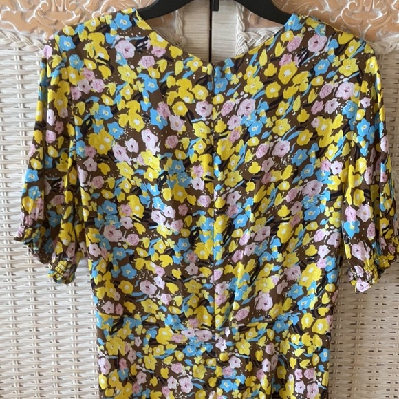 Gorgeous Diane Von Furstenberg Dress 👗💛🤎💜 - Picture 10 of 13